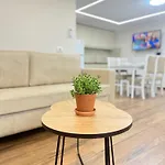 Flors Apartments